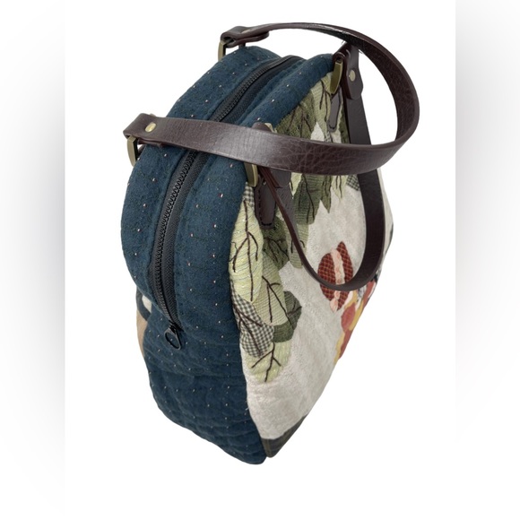 Handcrafted Handmade Quilted Handbag Girl Reading Book Cat New *Call Out* - Picture 4 of 13